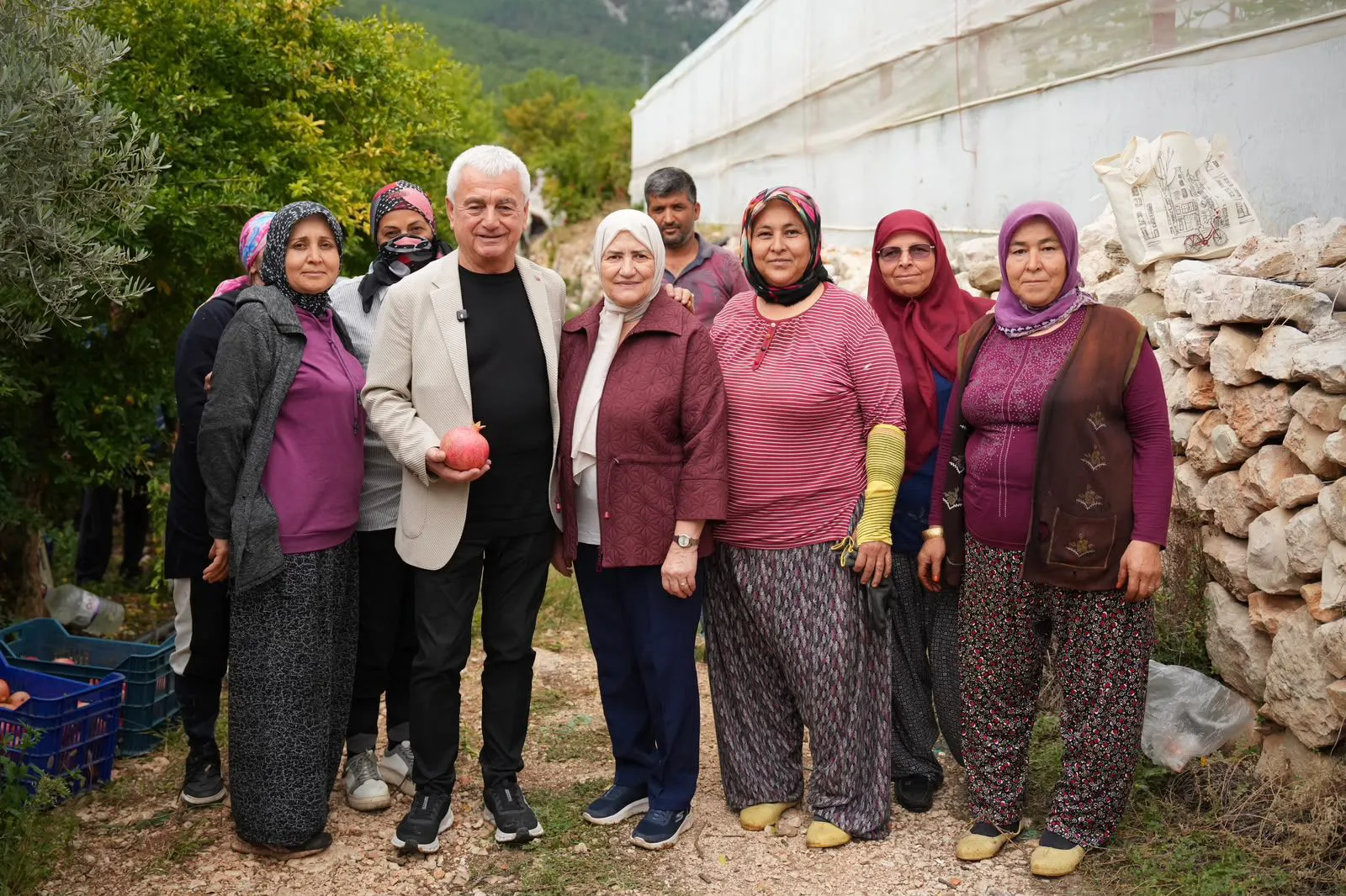 Başkan Geyikçi’den Dünya Çiftçi Kadınlar Günü’nde Üreten Kadınlara Ziyaret